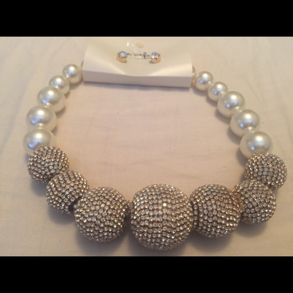 Pearl Crystal Choker Necklace